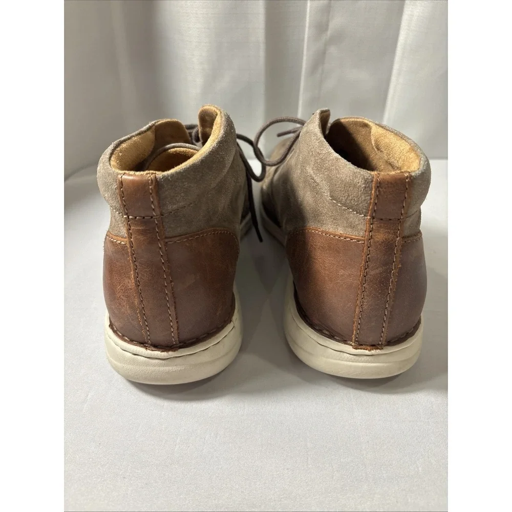 Born Men's Theo Chukka Taupe Brown Lightweight Boot Lace Up Size 10 Medium
